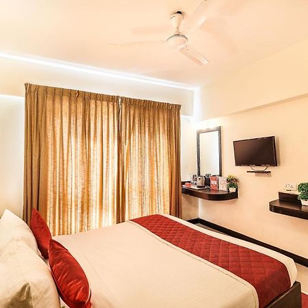 Octave Himalaya Monarch Hotel Bangalore Exterior photo