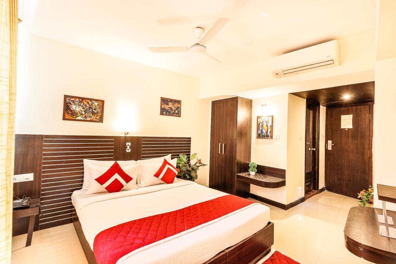 Octave Himalaya Monarch Hotel Bangalore Exterior photo