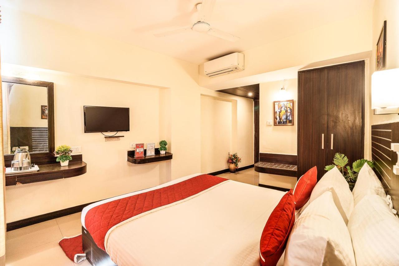 Octave Himalaya Monarch Hotel Bangalore Exterior photo