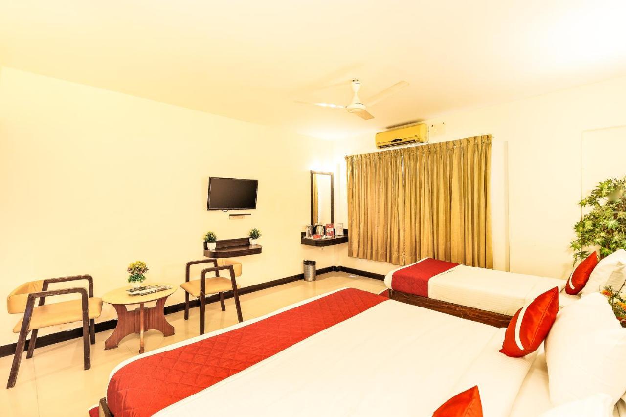Octave Himalaya Monarch Hotel Bangalore Exterior photo