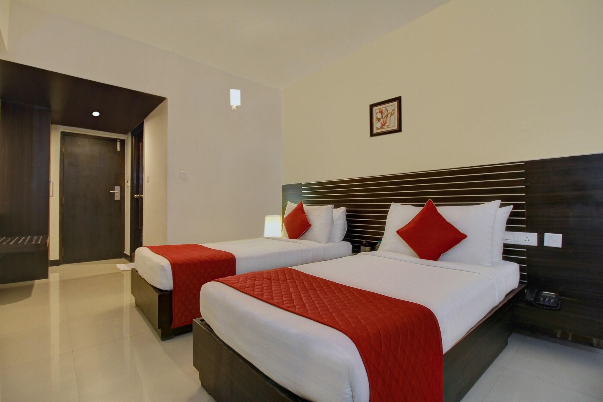 Octave Himalaya Monarch Hotel Bangalore Exterior photo