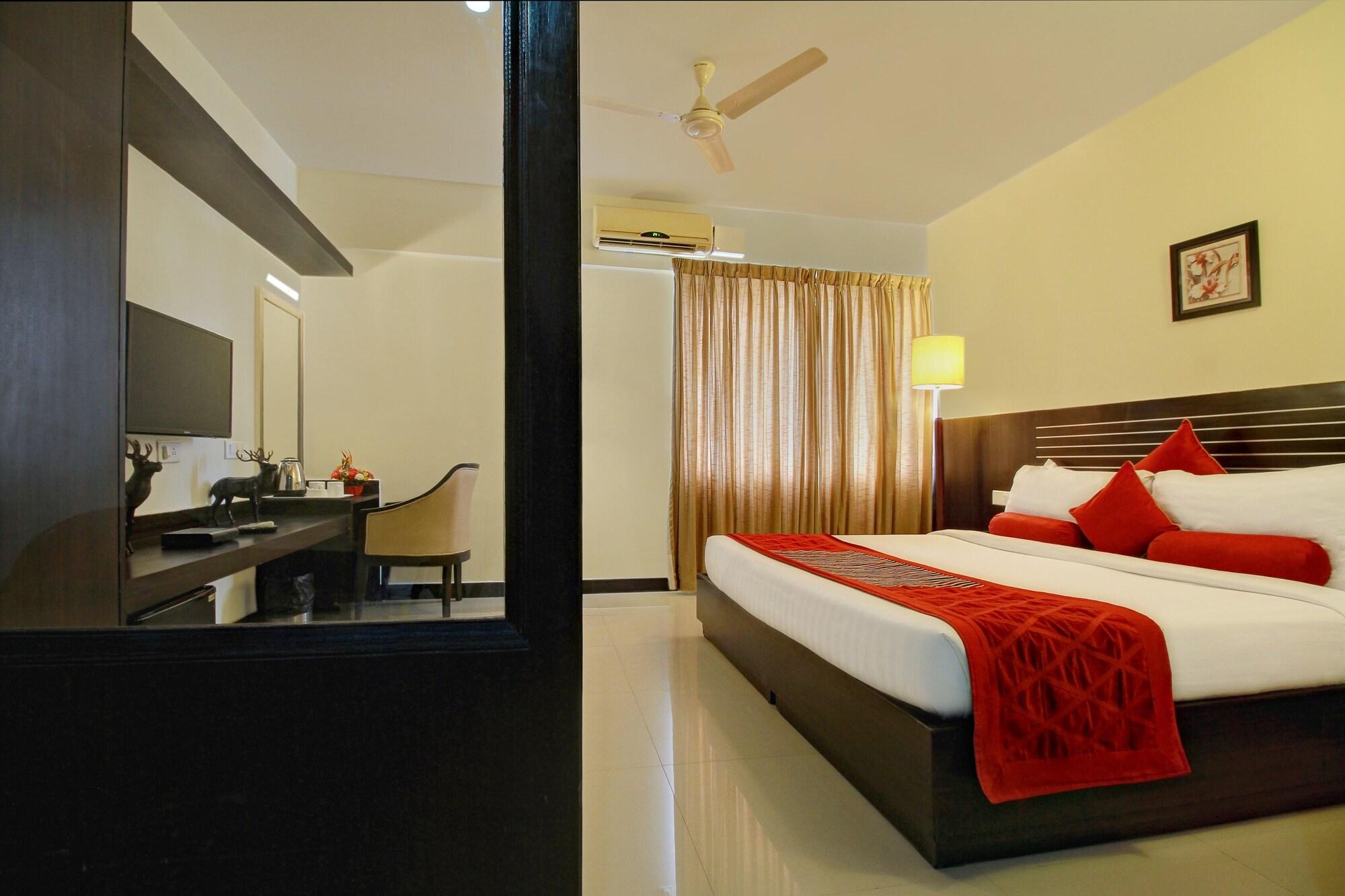 Octave Himalaya Monarch Hotel Bangalore Exterior photo