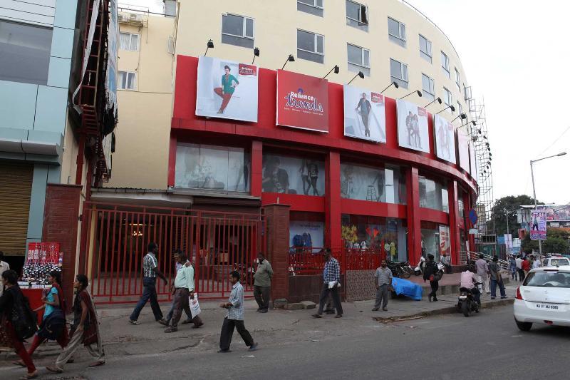 Octave Himalaya Monarch Hotel Bangalore Exterior photo